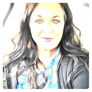 About the posher 👠🌺